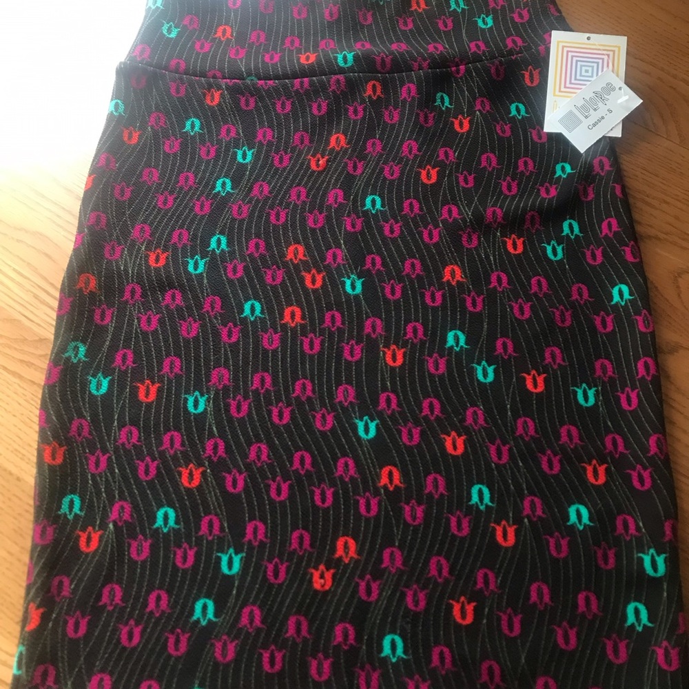 NWT LuLaRoe Cassie Skirt!